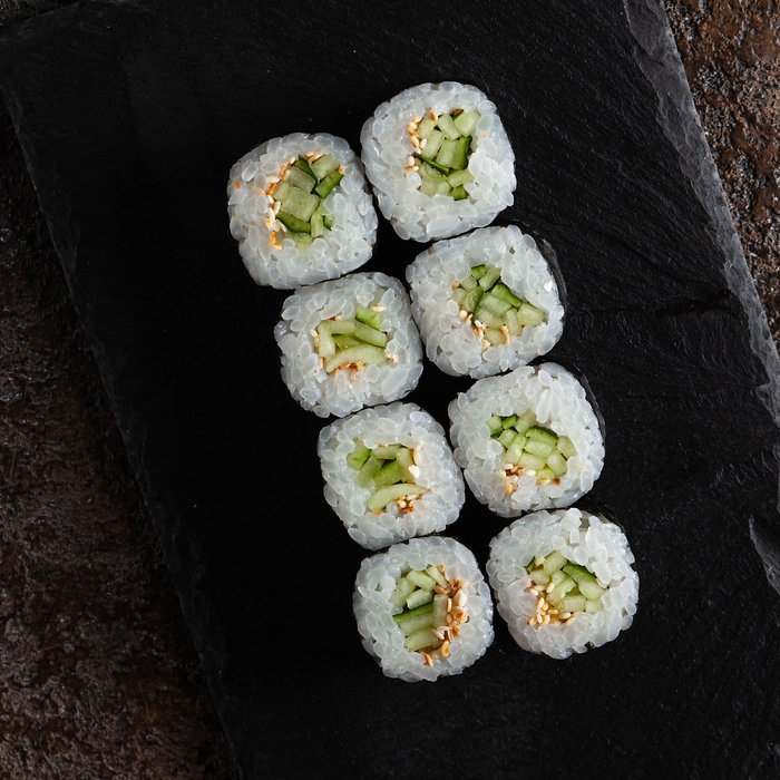 Ролл с огурцом